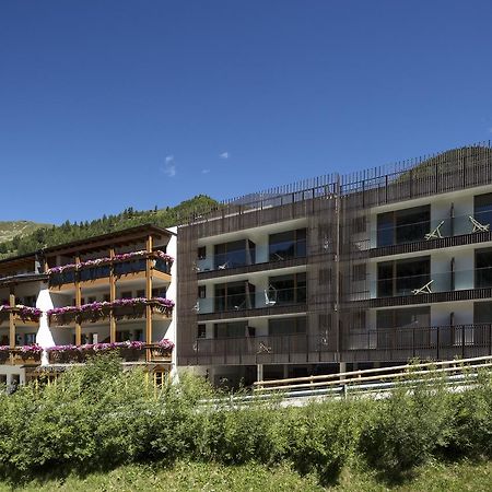 Langtaufererhof Hotel Melago Екстериор снимка