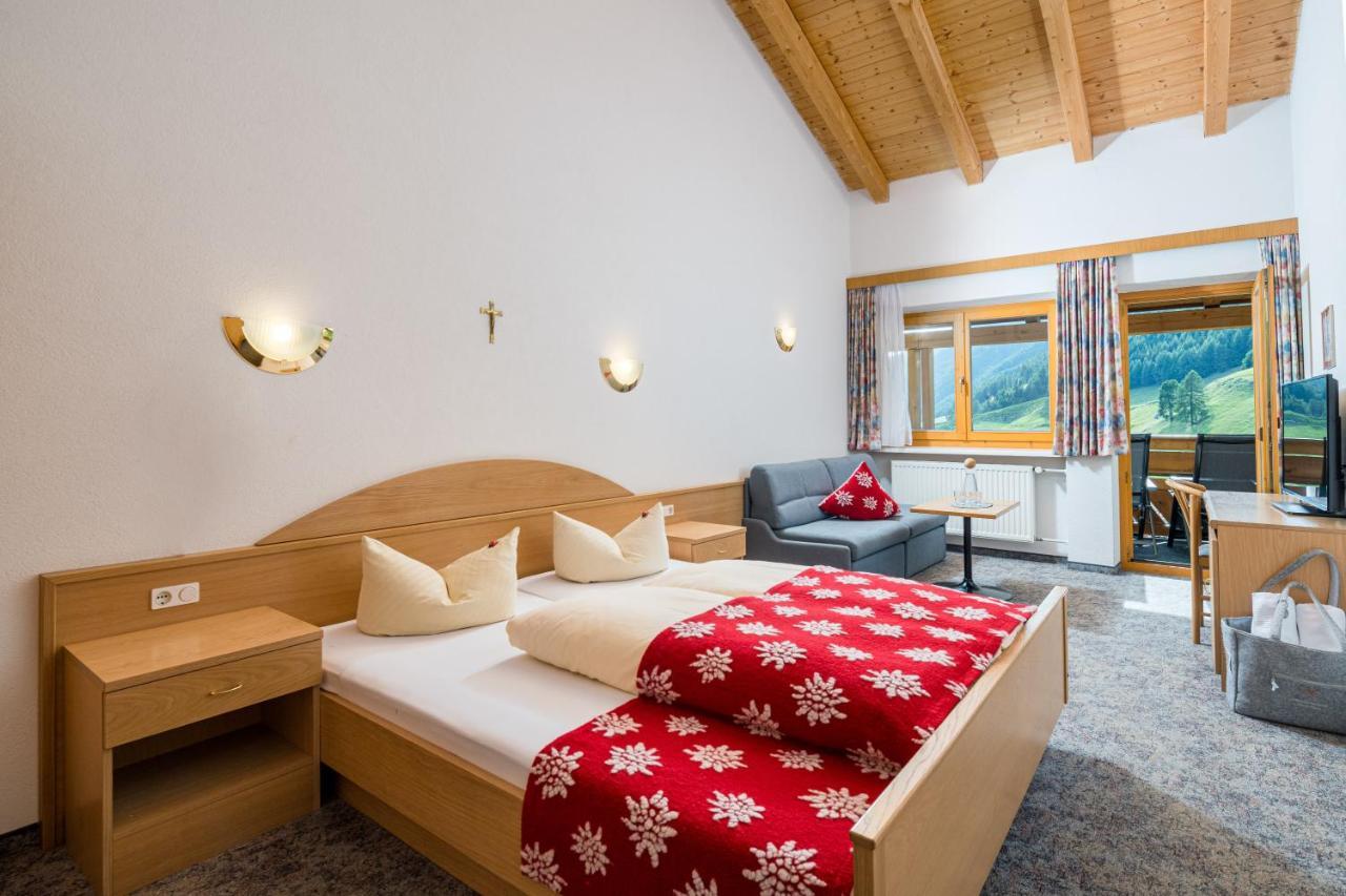 Langtaufererhof Hotel Melago Екстериор снимка