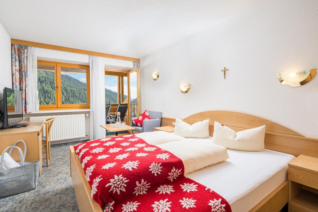Langtaufererhof Hotel Melago Екстериор снимка